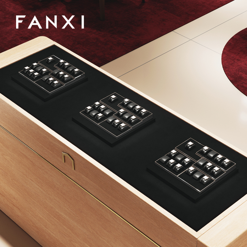 FANXI High End metal Watch Display Stand Custom PU Leather Watch Display Holder