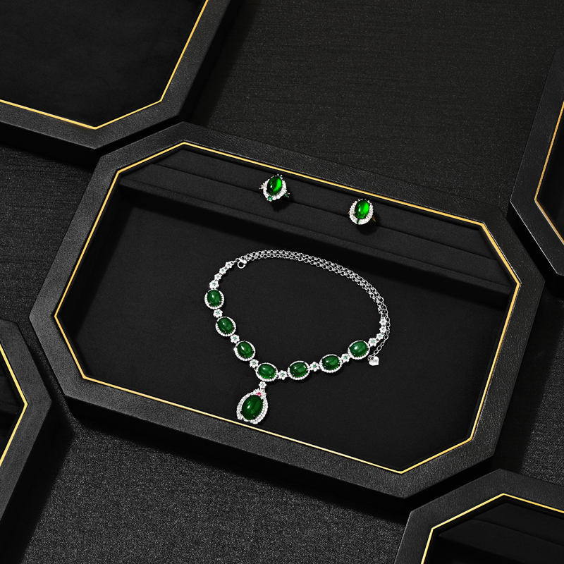 P234 PU Leather Jewelry Displays for Ring Earrings Bracelet Microfiber Jewelry Display Trays