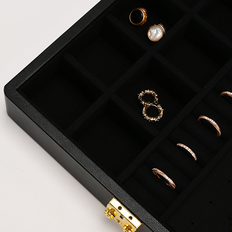Jewelry Show Case Black Leather Microfiber Jewelry Storage Case Custom Logo Luxury Jewelry Case