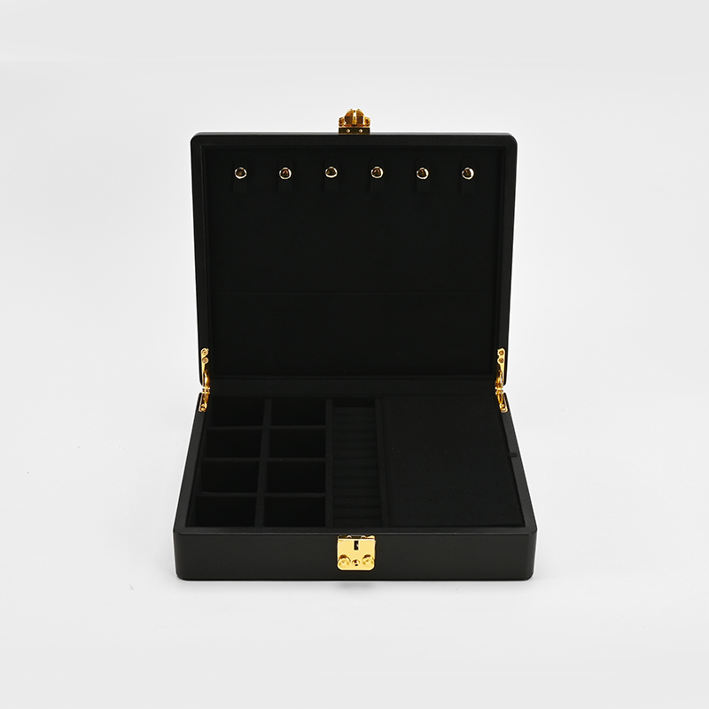Jewelry Show Case Black Leather Microfiber Jewelry Storage Case Custom Logo Luxury Jewelry Case