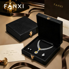 H216 Luxury Croc Texture Leather Jewellery Box With Golden Clasp Custom Logo Ring Earrings Jewelry Packaging Box