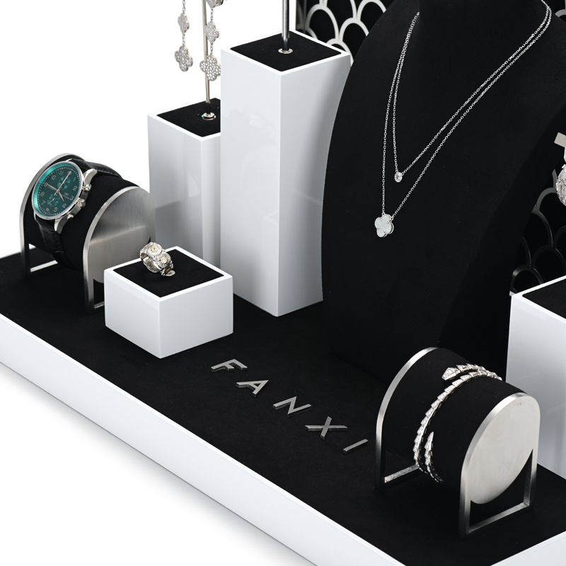 2023 Factory Design Luxury Jewelry Display Showcase Set Necklace Bust Jewelry Display Ring Stand