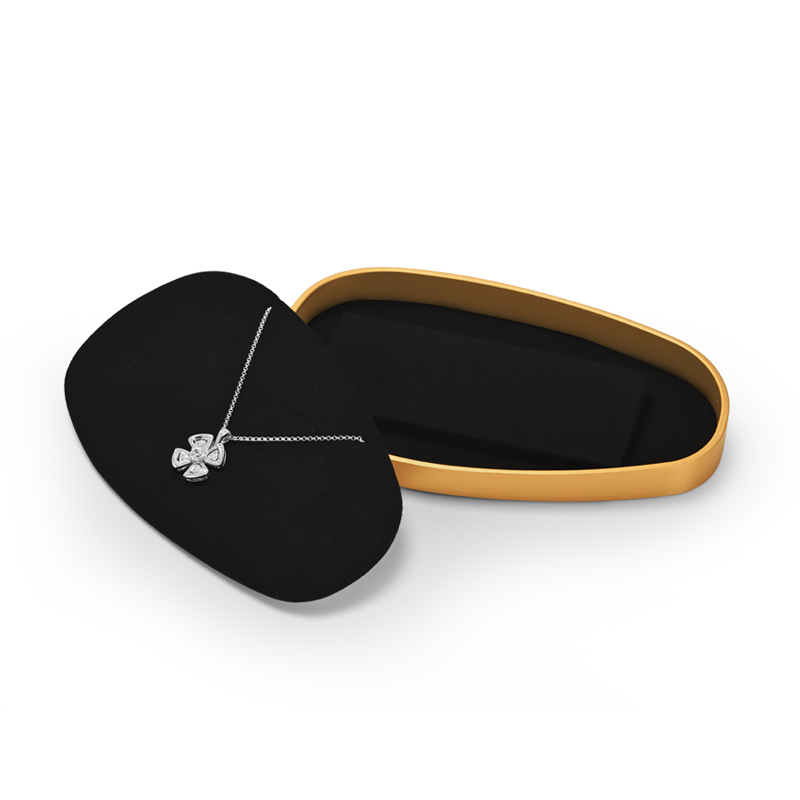 Customized Black Microfiber Metal Jewelry Displays Set Jewelry Set Jewelry Display Packaging For Cabinets Window