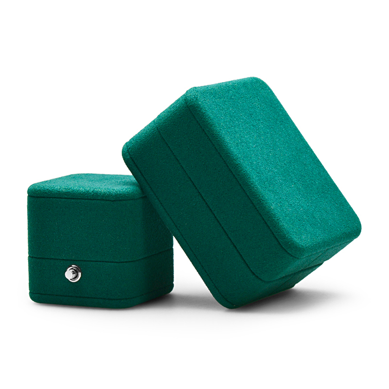 2023 Fashion Ring Box High Quality PU Leather Plush Jewelry Box For Ring Pendant Package With Custom Logo
