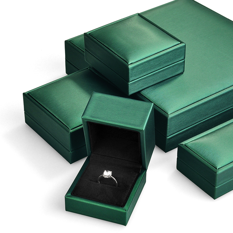 FANXI China New Style Factory Wholesale Ring Necklace Bangle Wedding Valentine's Gift Packaging White Leather Flannelette Jewelry Box