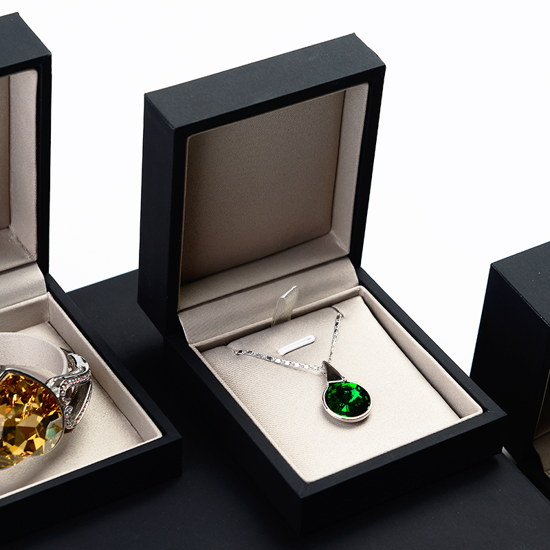 FANXI Custom Leatherette Paper Jewellery packaging Boxes with silk insert For Necklace Bracelet Packing Black Jewelry Box
