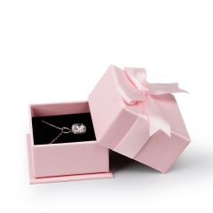 FANXI New Product White Jewellery Box Ring Necklace Pendant Display For Christmas Custom Logo Gift Boxes Cardboard Paper Box