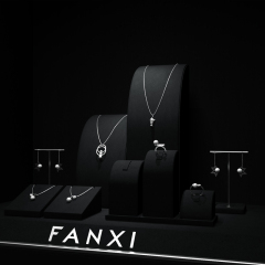 Fanxi New Arrival Luxury Custom Black Microfiber Jewelry Display Stand For Ring Necklace Jewelry Window Showcase Display Set