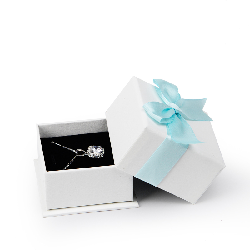 FANXI New Product White Jewellery Box Ring Necklace Pendant Display For Christmas Custom Logo Gift Boxes Cardboard Paper Box