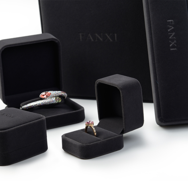 FANXI Custom Plastic Packaging Boxes Ring Bracelet Watch Necklace Box Black Velvet Jewelry Gift Boxes Wholesale