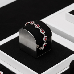 2023 New Design Luxury Jewelry Display Set Fashion Jewellry Packaging Set for Retail Jewellery Store