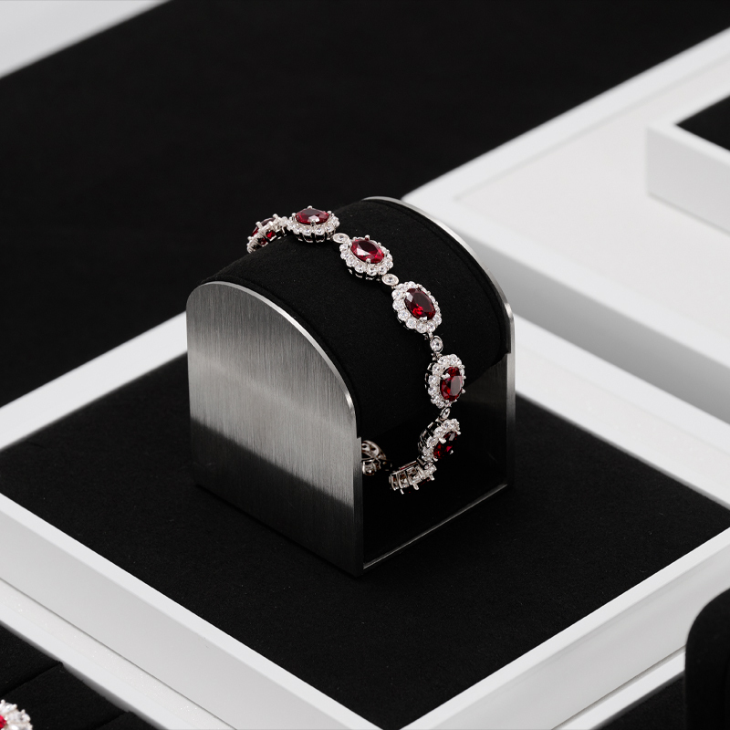 2023 New Design Luxury Jewelry Display Set Fashion Jewellry Packaging Set for Retail Jewellery Store