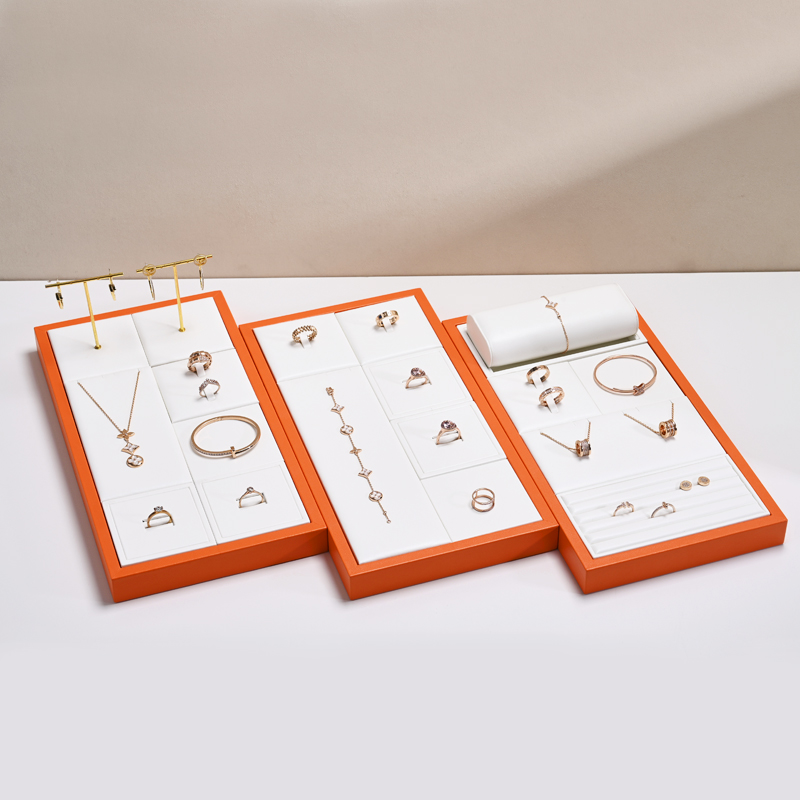 Fanxi New Arrival High End White Jewelry Display Set For Earring Ring Pendant Jewelry Stand With Custom Logo