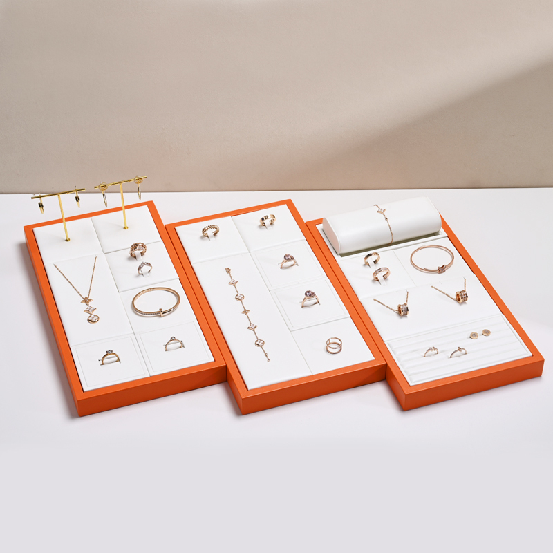 Fanxi New Arrival High End White Jewelry Display Set For Earring Ring Pendant Jewelry Stand With Custom Logo