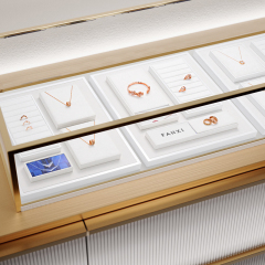 2023 New Model Luxury Jewelry Display Set Elegant White Jewellry Display for Exihibition with High End Mirco fiber