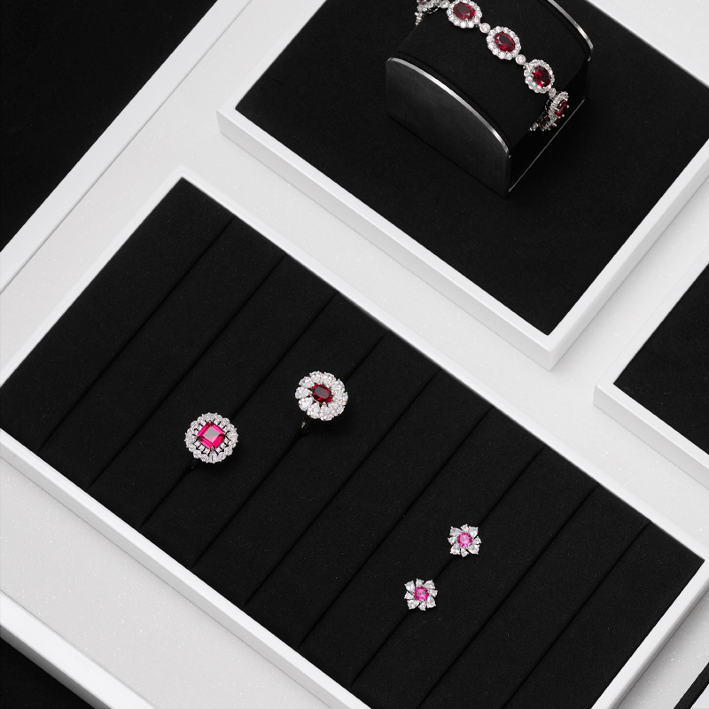 2023 New Design Luxury Jewelry Display Set Fashion Jewellry Packaging Set for Retail Jewellery Store