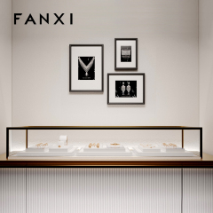 2023 New Model Luxury Jewelry Display Set Elegant White Jewellry Display for Exihibition with High End Mirco fiber