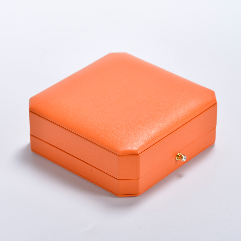 New Arrival 2023 Octagonal Shape PU Leather Necklace Box Custom Jewelry Packaging Box