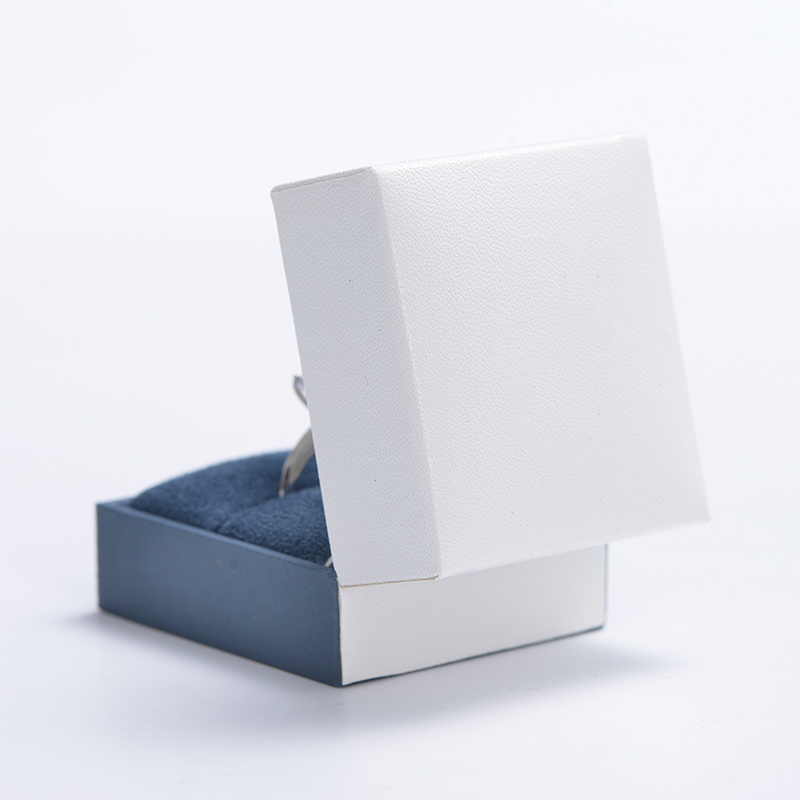 FANXI New Custom 2 Colors Jewelry Display Box Elegant Leatherette Paper Ring Diamond Box