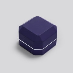 FANXI Custom Luxury Rubber Paint Purple Ring Box With LED Light Jewelry Display Box With Silver Edge