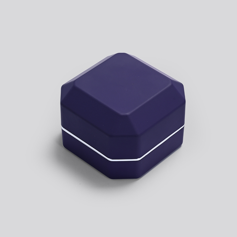 FANXI Custom Luxury Rubber Paint Purple Ring Box With LED Light Jewelry Display Box With Silver Edge