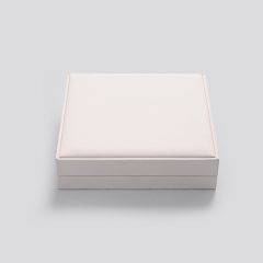 FANXI Wholesale Elegant Beige Big Necklace Box With PU Leather For Jewelry Display Jewellry Storage Box With Custom Logo