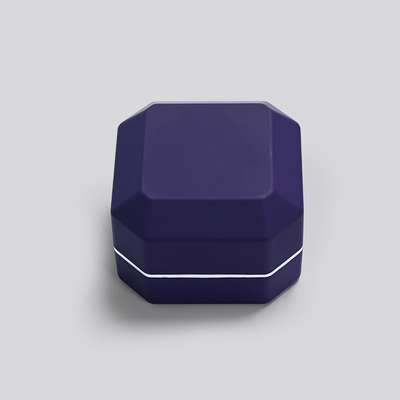 FANXI Custom Luxury Rubber Paint Purple Ring Box With LED Light Jewelry Display Box With Silver Edge