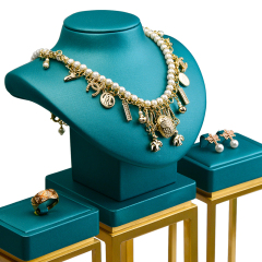 Fanxi New Popular Fashion Green PU Leather Ring Earring Necklace Display Set with Gold Stand For Jewelry Display