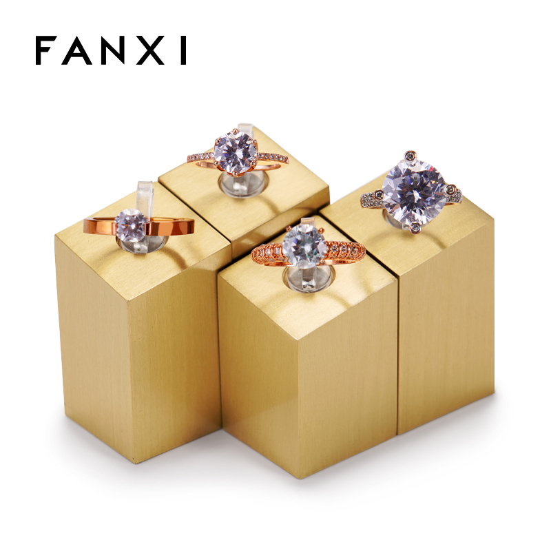 Fanxi New Luxury Jewelry Display Stands Gold Metal Jewellry Holder For Ring Earring Necklace Display Showcase Set