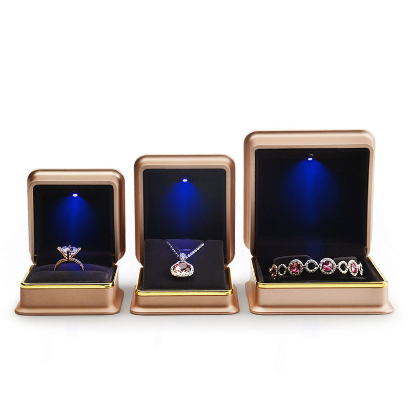 FANXI NEW Design Accept Custom High End Champagne Red Jewelry Package LED Light Jewelry Box