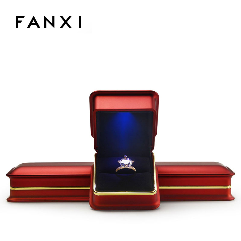 FANXI Red Touching Rubber Paint Jewellery Packaging Box With Metal Golden Rim For Ring Necklace Bracelet Luxury LED Jewelry Box