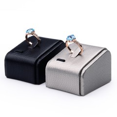 Fanxi China Custom Fashion MDF PU Leather Ring Pendant Holders Jewelry Display Stand for Jewellry Store