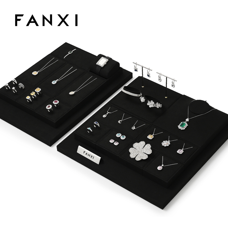 2023 New Wholesale Jewellery Window Display Luxury Custom Jewellery Display Set