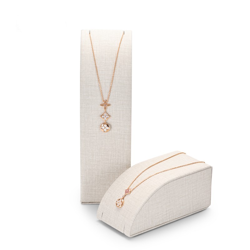 Fanxi Factory Sample Custom Logo Wholesale Pu Laether Display Set Stand Holder Classic Necklace Jewelry Exhibitors