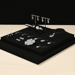 2023 New Wholesale Jewellery Window Display Luxury Custom Jewellery Display Set