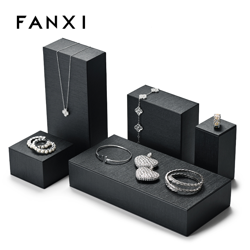 Fanxi New Arrival Jewelry Stand Pu Leather Luxury Ring Earring Necklace Jewellery Display Cabinet Cube Plate Showcase Set