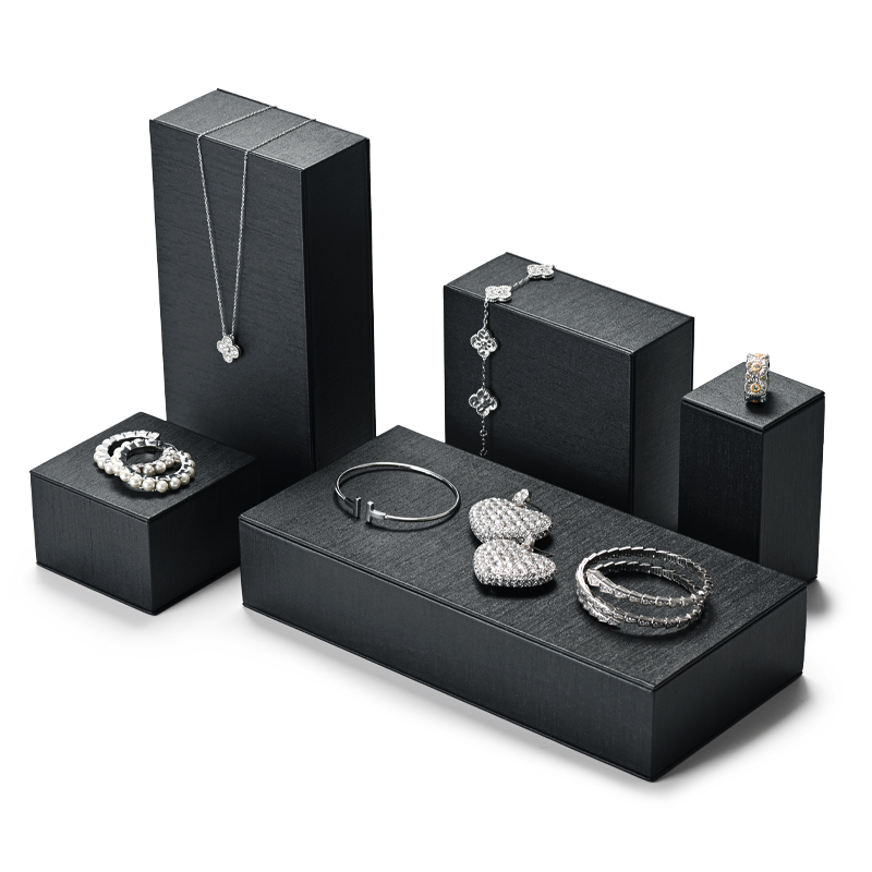 Fanxi New Arrival Jewelry Stand Pu Leather Luxury Ring Earring Necklace Jewellery Display Cabinet Cube Plate Showcase Set
