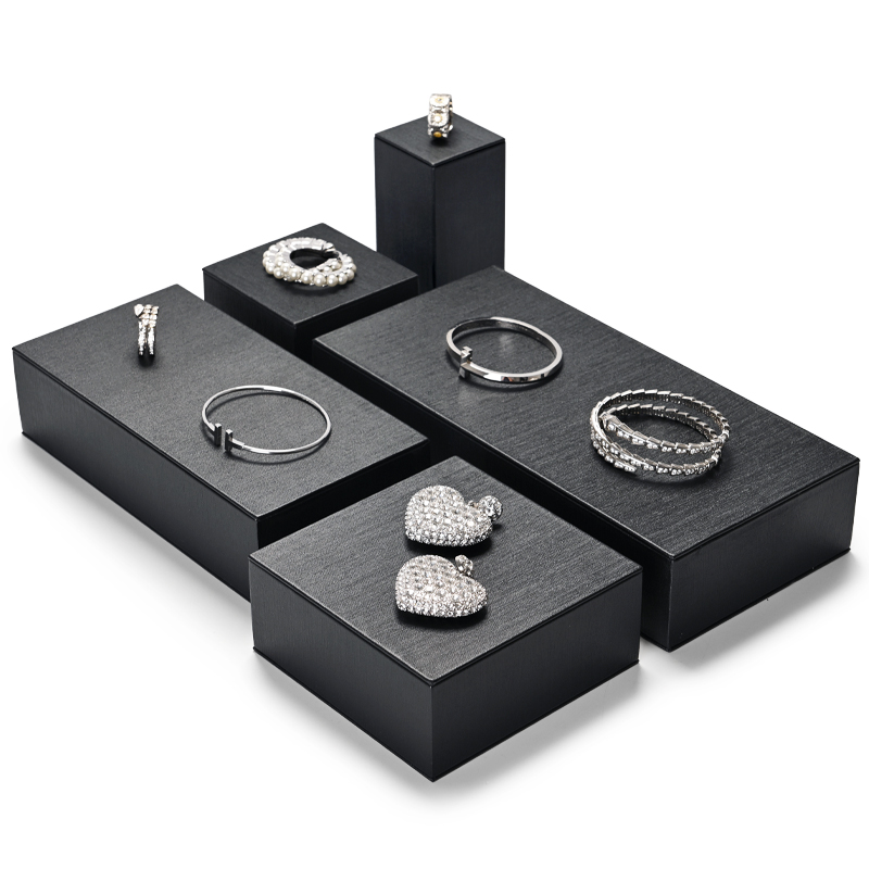 Fanxi New Arrival Jewelry Stand Pu Leather Luxury Ring Earring Necklace Jewellery Display Cabinet Cube Plate Showcase Set