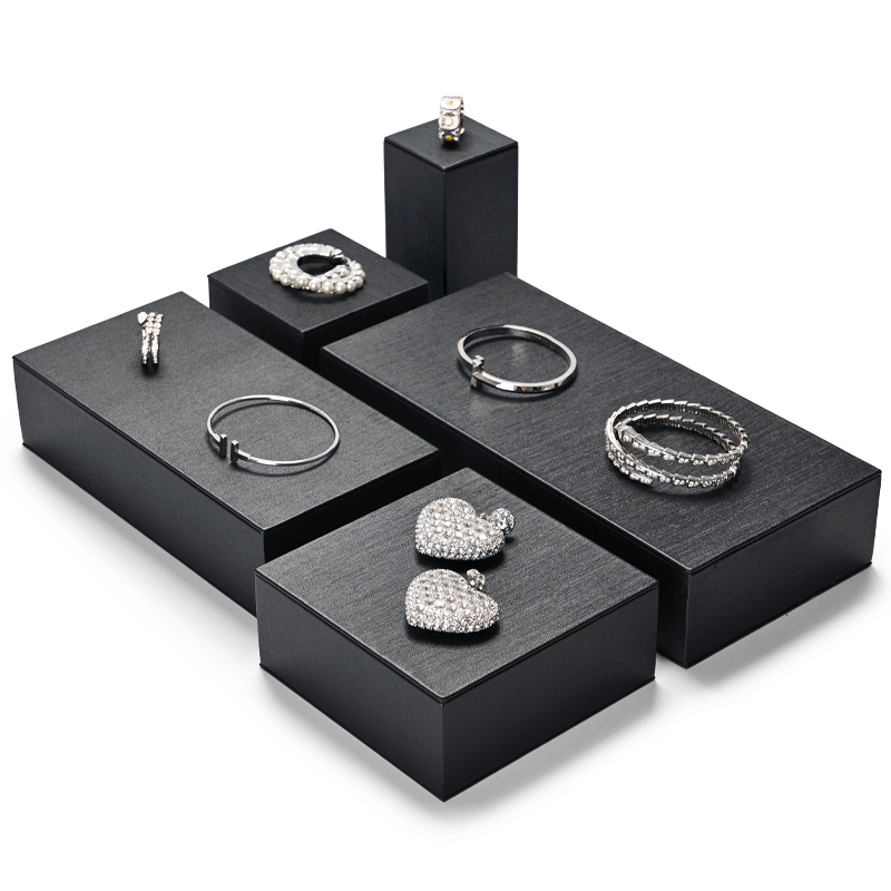 Fanxi New Arrival Jewelry Stand Pu Leather Luxury Ring Earring Necklace Jewellery Display Cabinet Cube Plate Showcase Set