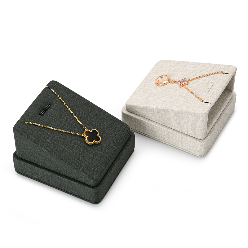 FANXI High Quality PU Leather Jewelry Display Stand Set Pendant Exhibitor Shop Organizer Necklace Display Shelf