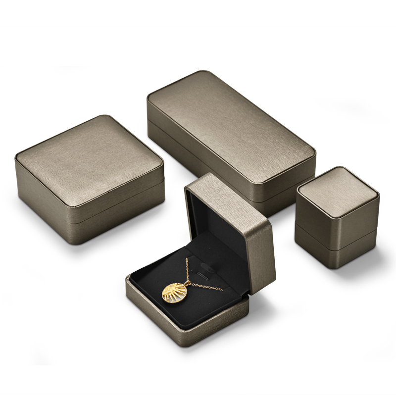 Fanxi China 2021 Wholesale Luxury Golden Leatherette Jewelry Boxes Packaging Leather Plastic Jewellery Box With Special Design