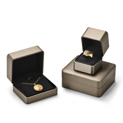 Fanxi China 2021 Wholesale Luxury Golden Leatherette Jewelry Boxes Packaging Leather Plastic Jewellery Box With Special Design