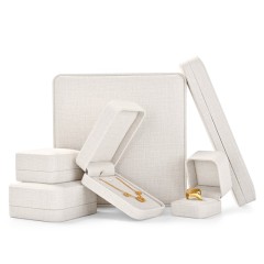 FANXI China Wholesale Custom Elegant Ivory White PU Leather Jewelry Gift Boxes Ring Earrings Bangle Necklace Jewelry Package Box