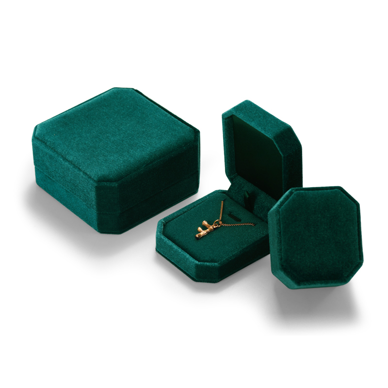 Fanxi Wholesale New Green Velvet Jewelry Box For Ring Necklace Bracelet Gift Jewelry Packaging Box Custom Logo Printed
