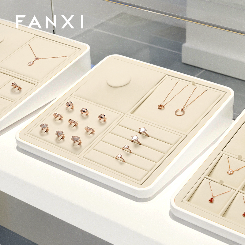 2023 Fanxi New Custom Jewelry Display Set For Bracelet Necklace Ring Exhibitor Organizer Holder Leather Jewelry Display