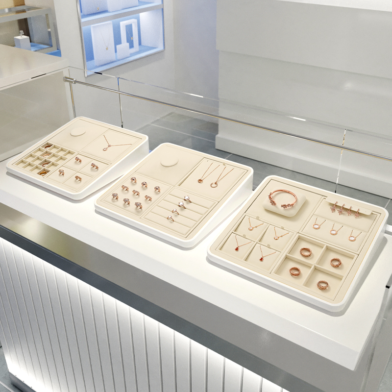 2023 Fanxi New Custom Jewelry Display Set For Bracelet Necklace Ring Exhibitor Organizer Holder Leather Jewelry Display