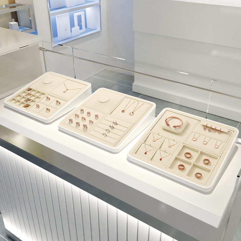 2023 Fanxi New Custom Jewelry Display Set For Bracelet Necklace Ring Exhibitor Organizer Holder Leather Jewelry Display