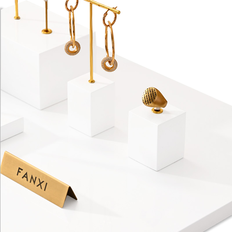 Fanxi Elegant White Baking Paint Jewelry Display Stand Glossy Earring Ring Holder for Jewelry Shop