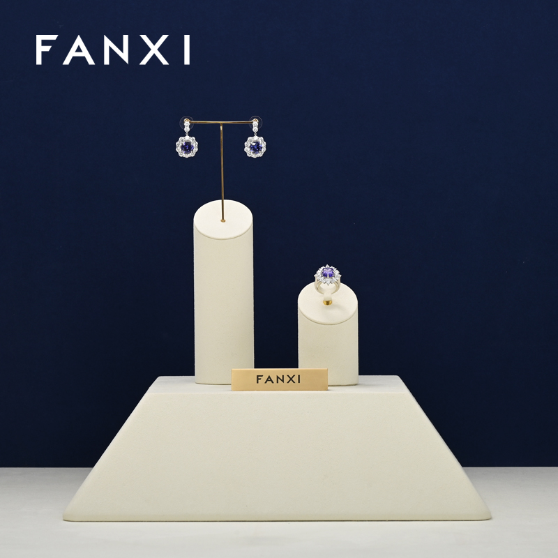 FANXI Luxury Unique Design Beige Jewelry Display Portrait Microfiber Base Necklace Busts T-set Base