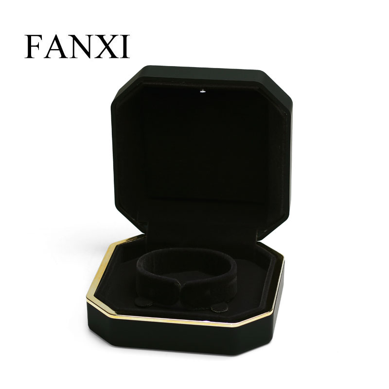 FANXI Hot Sale Luxury Black Rubber Paint and Microfiber Jewelry Box Bright Light Inside Hold Bracelet with Metal Edge